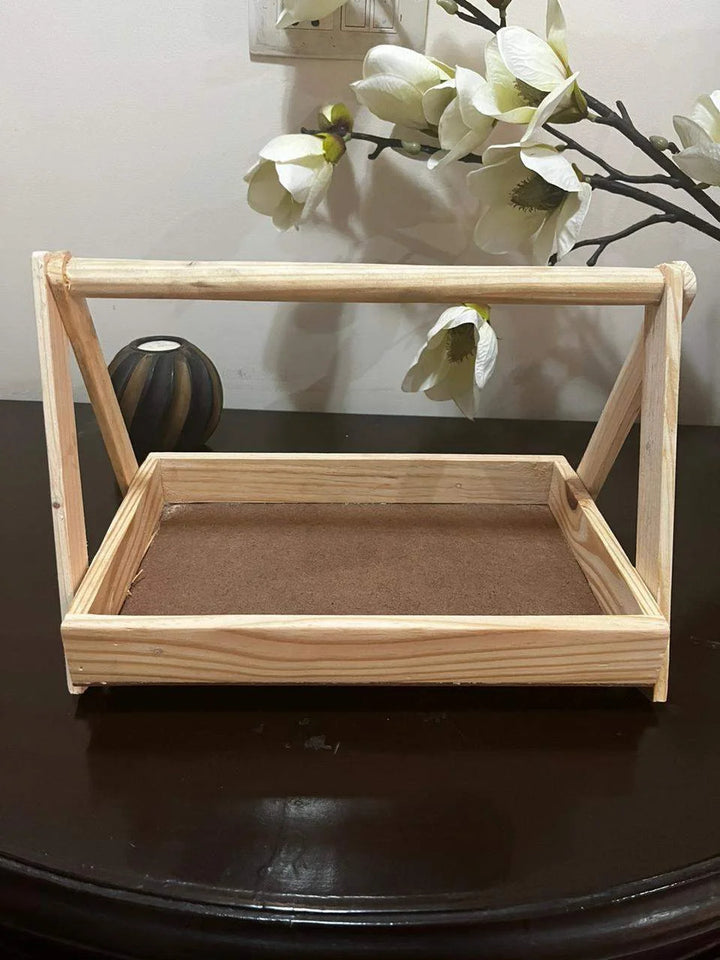 Pine wood basket