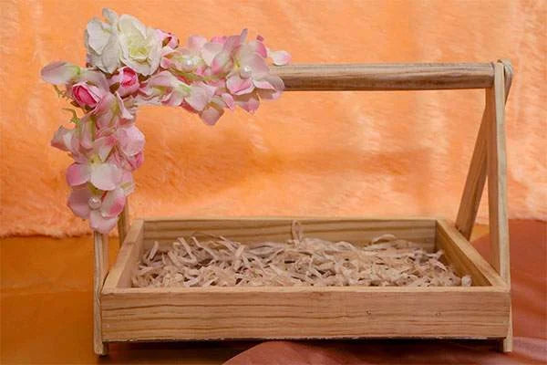 Pinewood swing basket