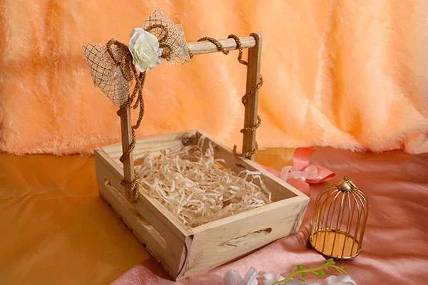 Natural Colour Pinewood basket