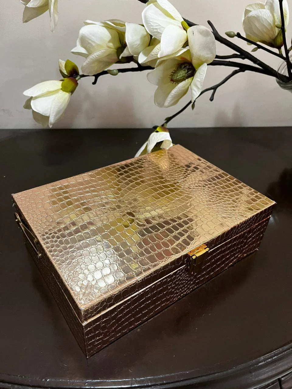 Rose gold leathrite box