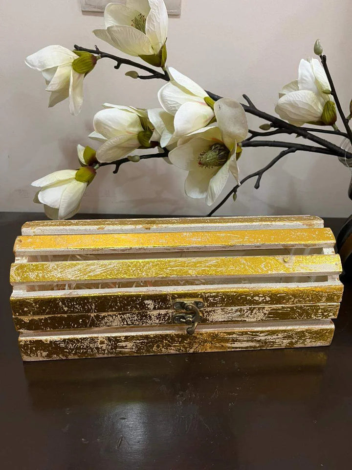Pinewood foil paint box