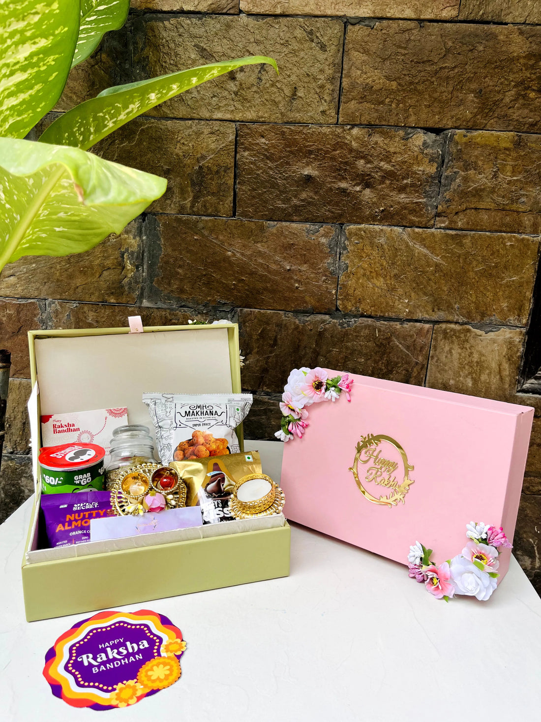 Festive favour box