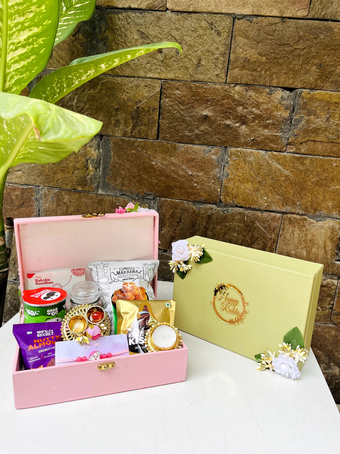 Festive favour box