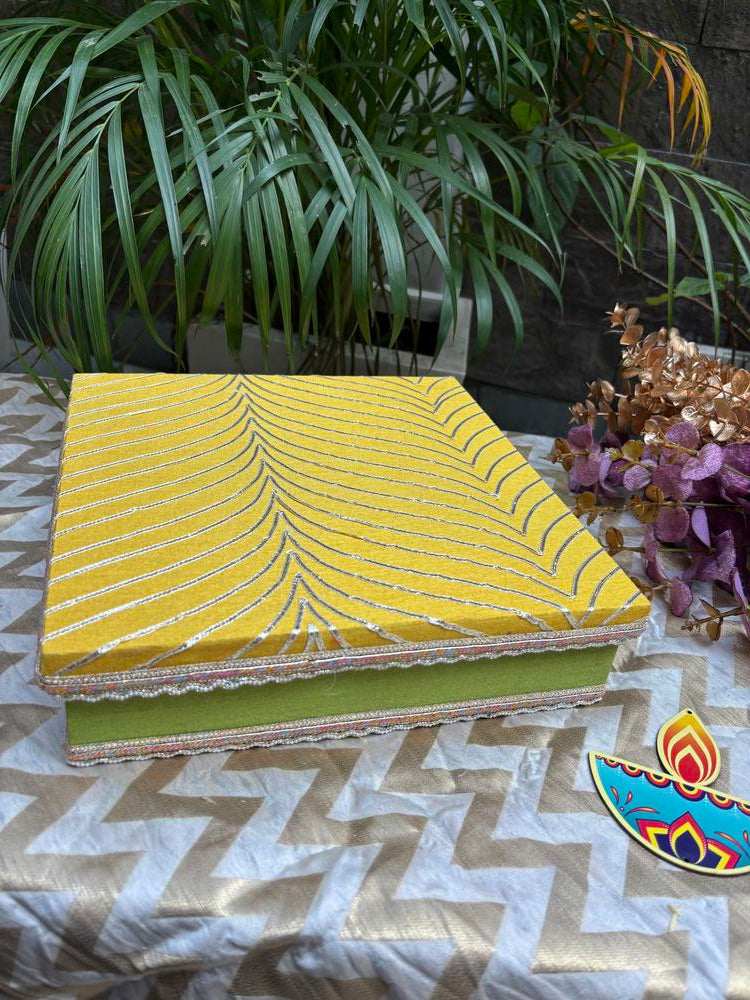 Ethnic festive box