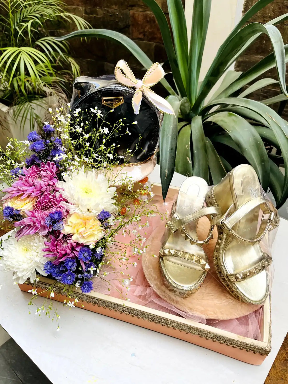 Advance Trousseau packing.