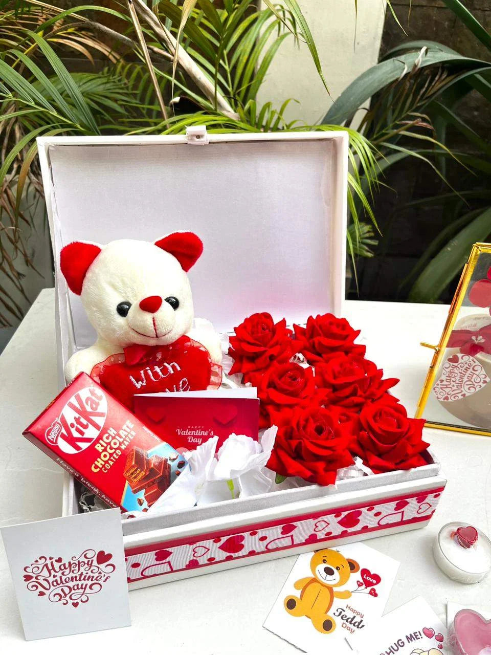 Little surprise hamper