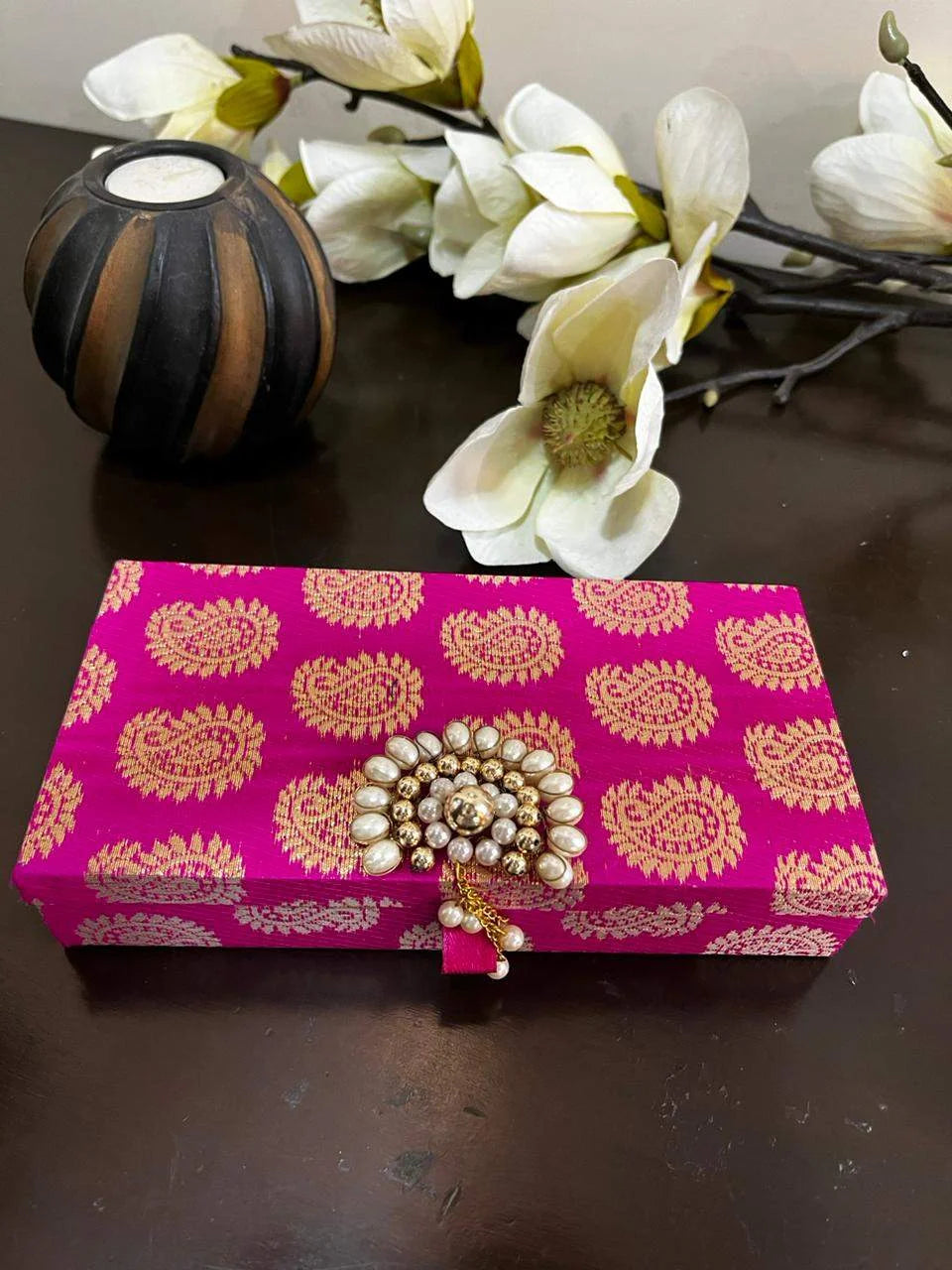 Magenta cash box