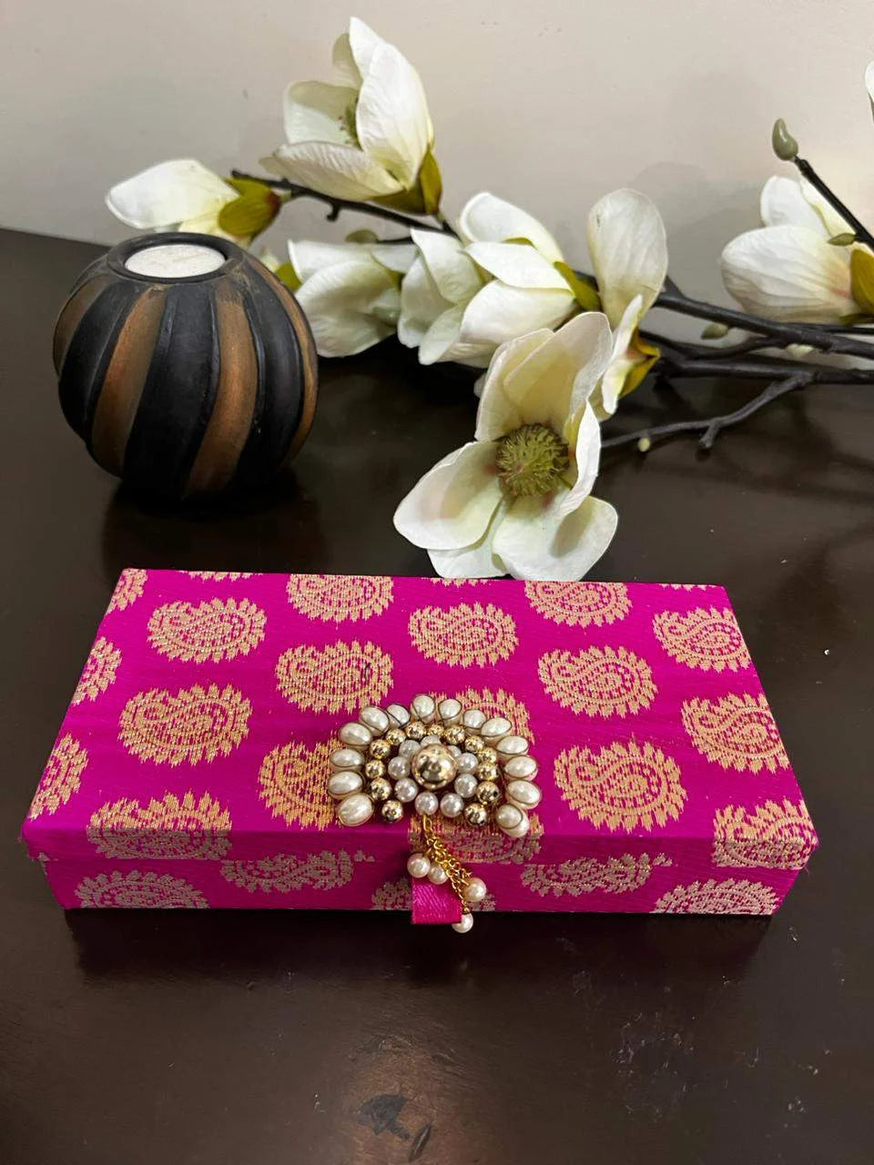 Magenta cash box